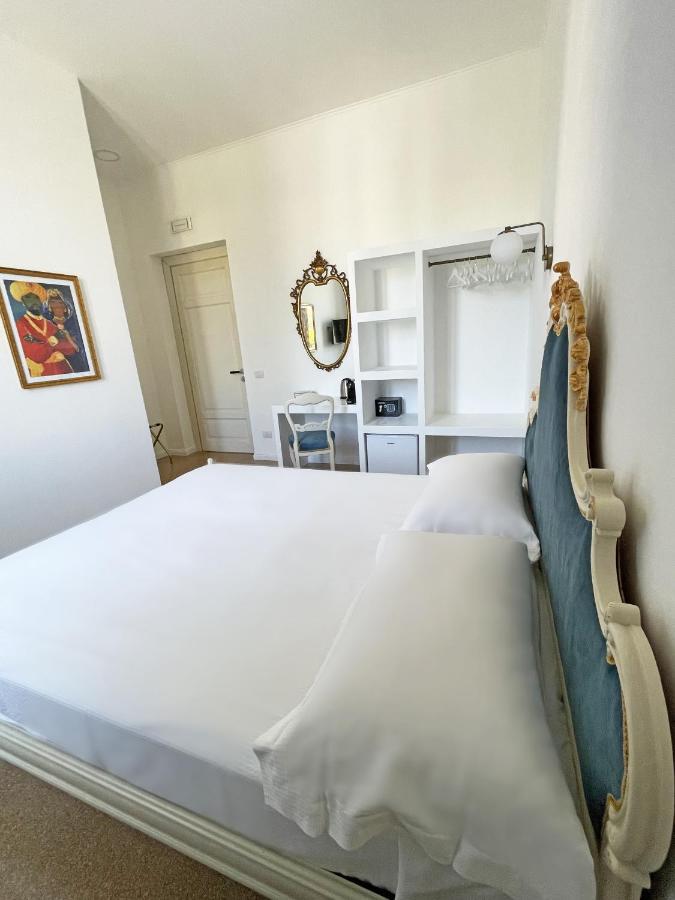 Isola - Smart Aparthotel Messine Extérieur photo